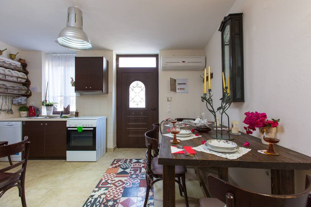 Photo of Bedroom in Chromonastiri