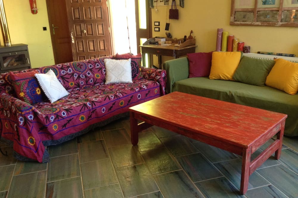 Photo of Livingroom in Kounelion