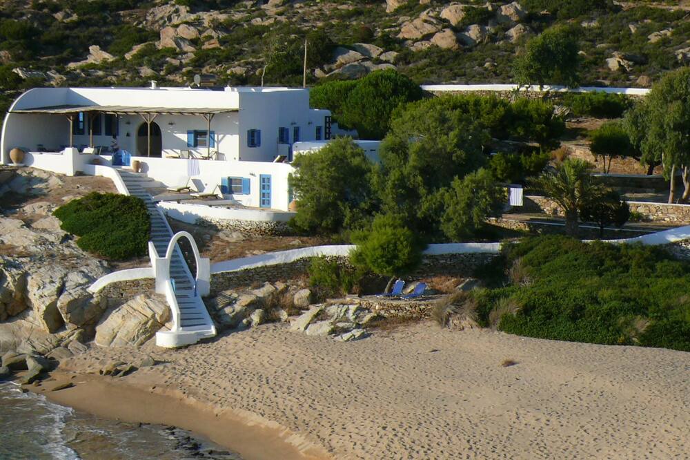Photo of Outdoor in Milopotas