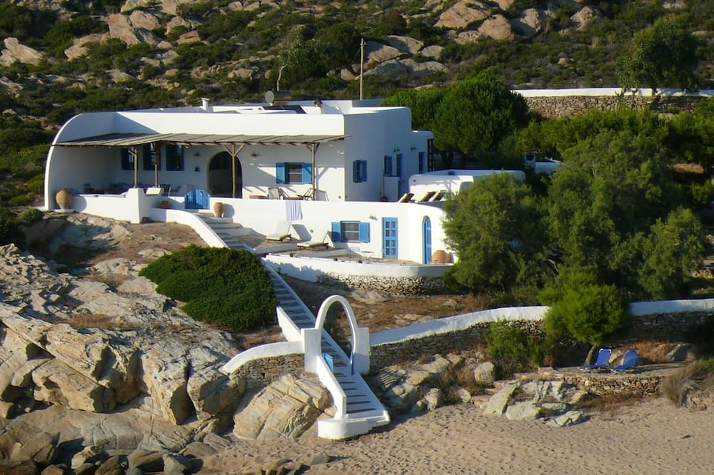 Photo of Others in Milopotas
