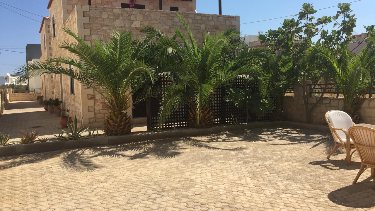 Photo of Patio Balcony in Analipsi