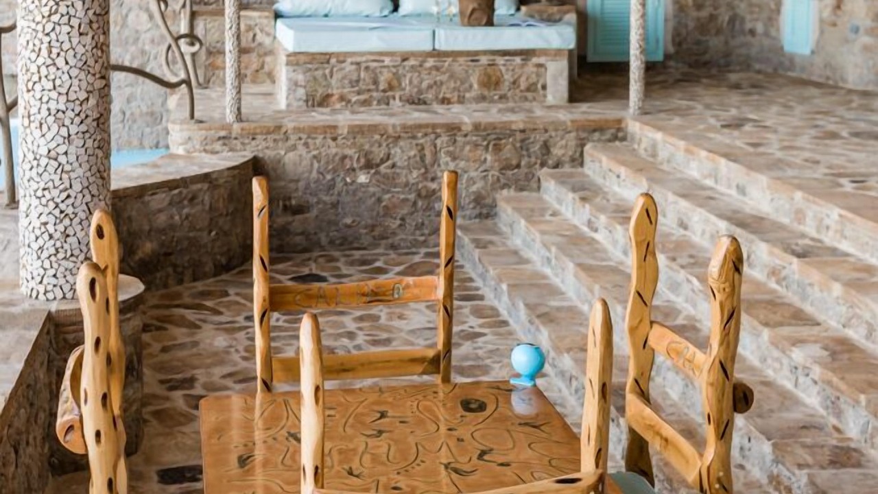 Photo of Others in Milopotas