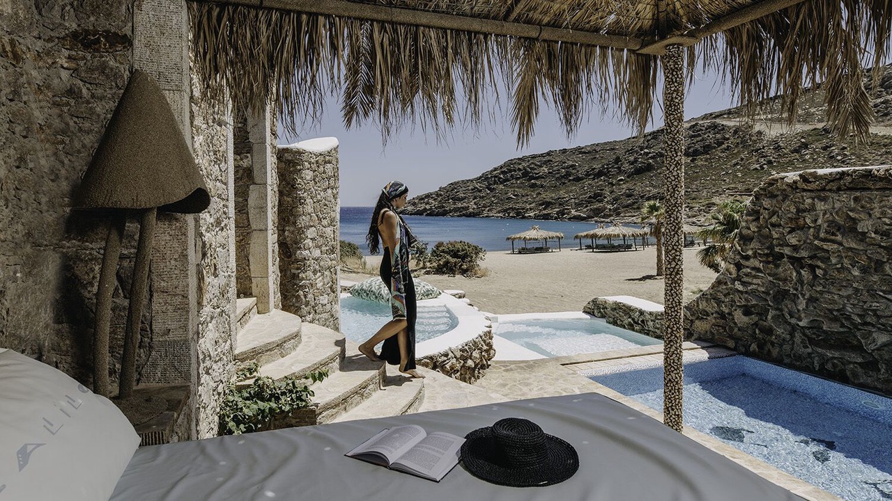Photo of Others in Milopotas