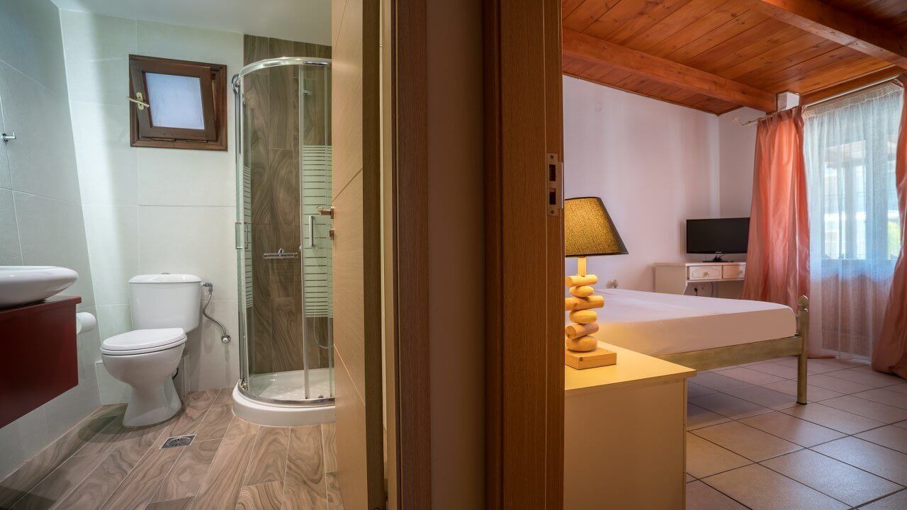 Photo of Bathroom in Xirokastello