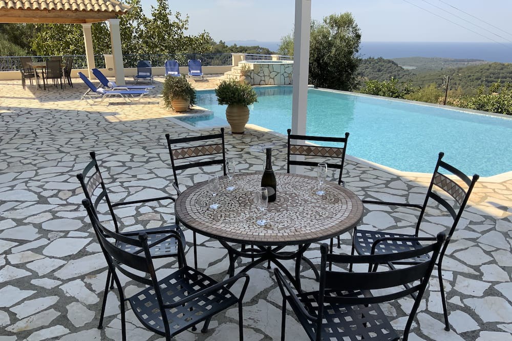 Photo of Patio Balcony in Agios Ilias