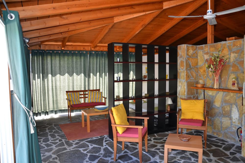 Photo of Livingroom in Leivathos