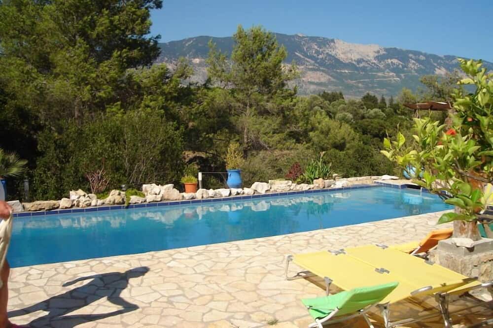 Photo of Outdoor in Leivathos
