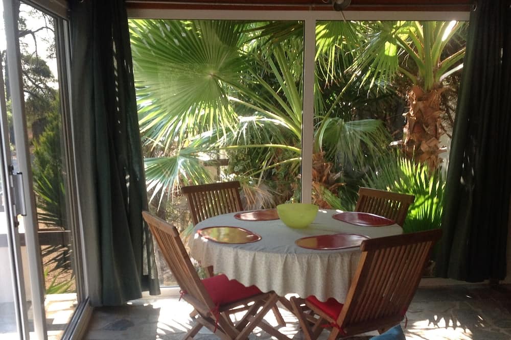 Photo of Patio Balcony in Leivathos