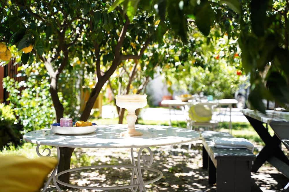 Photo of Patio Balcony in Paradhisos