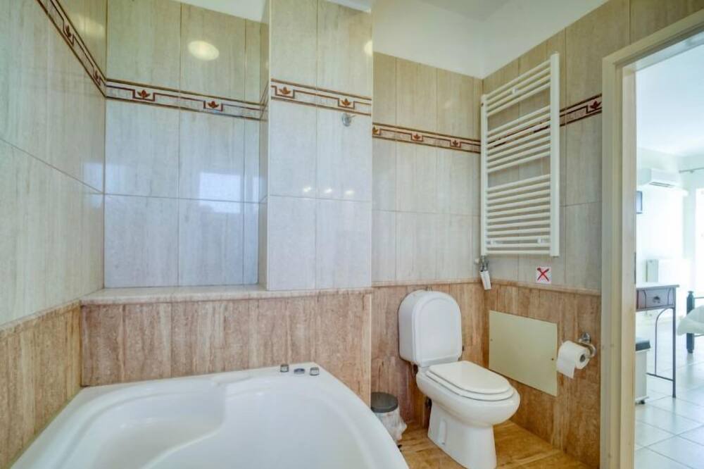 Photo of Bathroom in Stavromenos