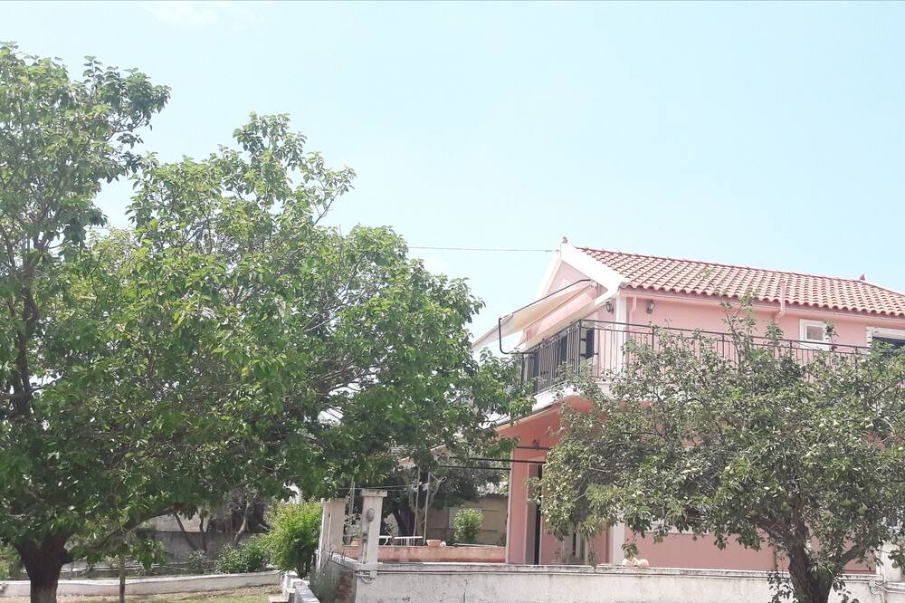 Photo of Outdoor in Leivathos