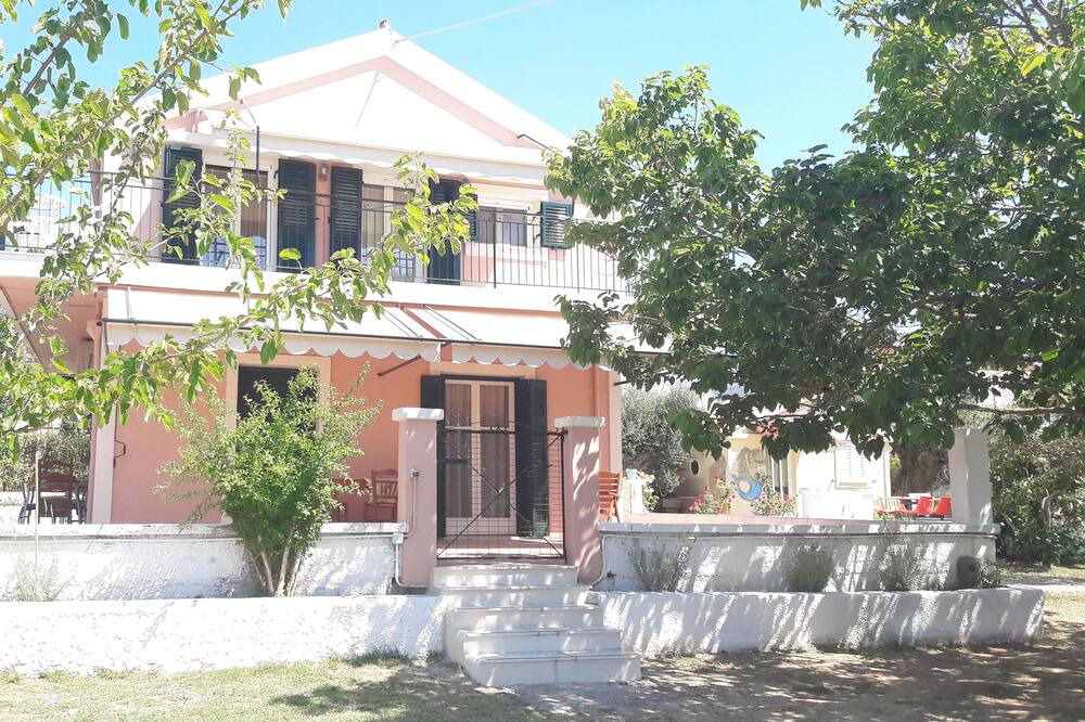 Photo of Outdoor in Leivathos