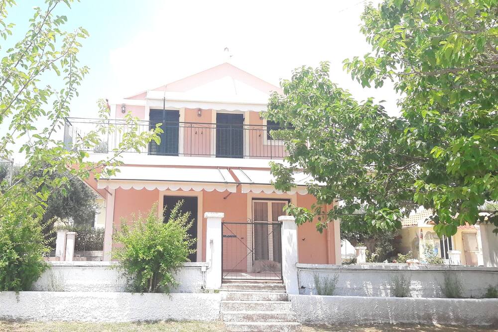 Photo of Outdoor in Leivathos