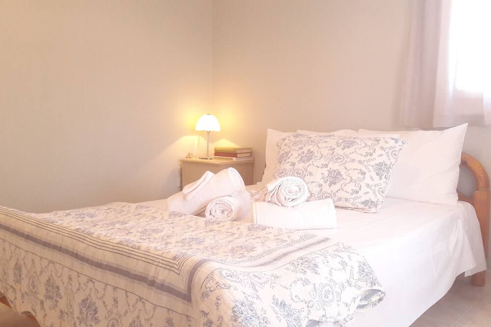Photo of Bedroom in Leivathos