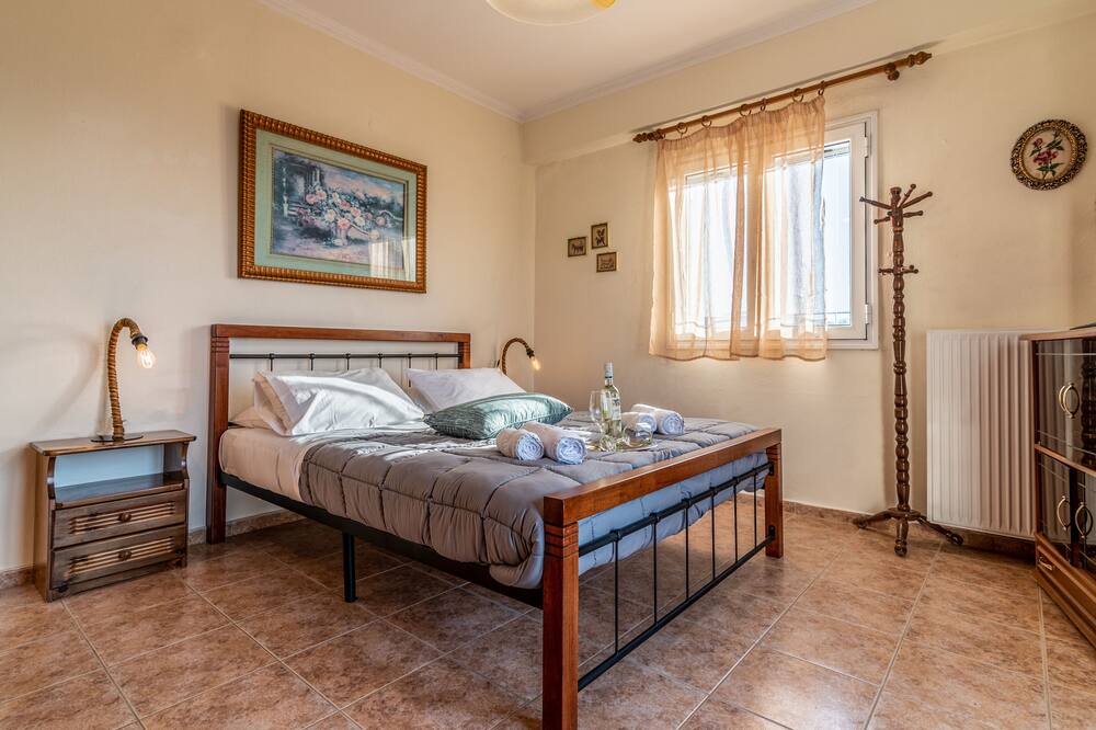 Photo of Bedroom in Patsos
