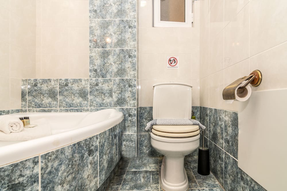 Photo of Bathroom in Patsos