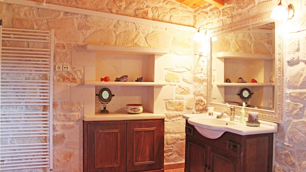 Photo of Bathroom in Koiliomenos