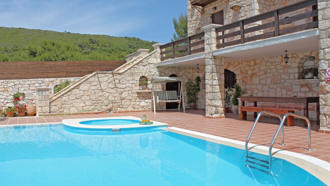 Photo of Outdoor in Koiliomenos