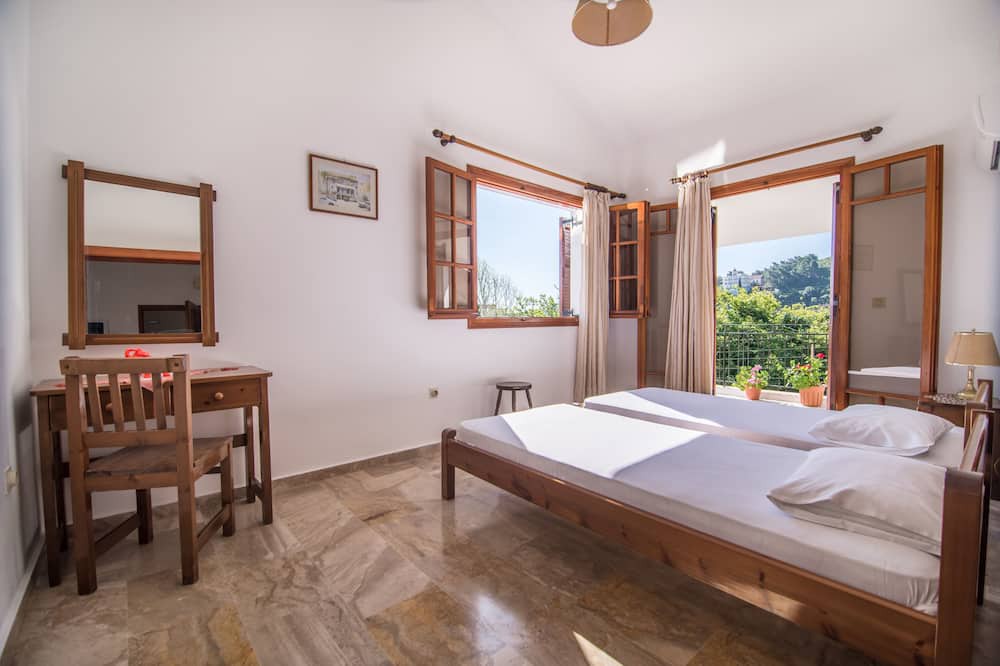 Photo of Bedroom in Poros