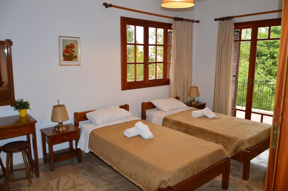 Photo of Bedroom in Poros