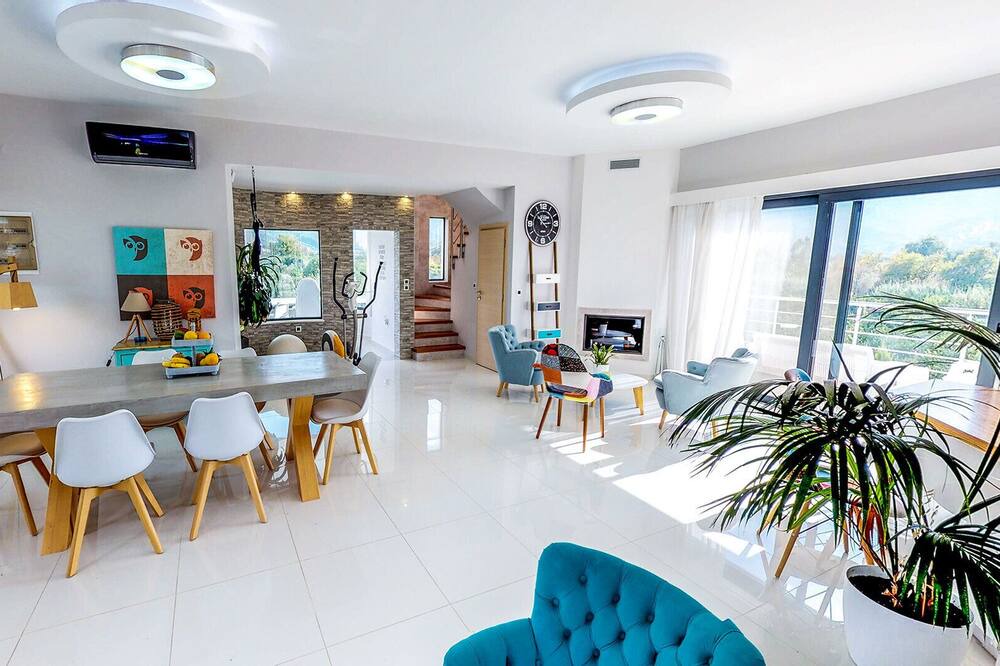 Photo of Livingroom in Alikianos