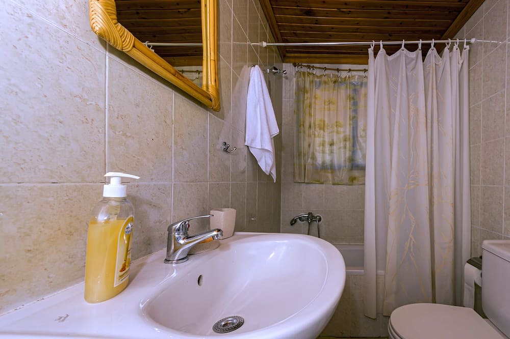 Photo of Bathroom in Sfinari