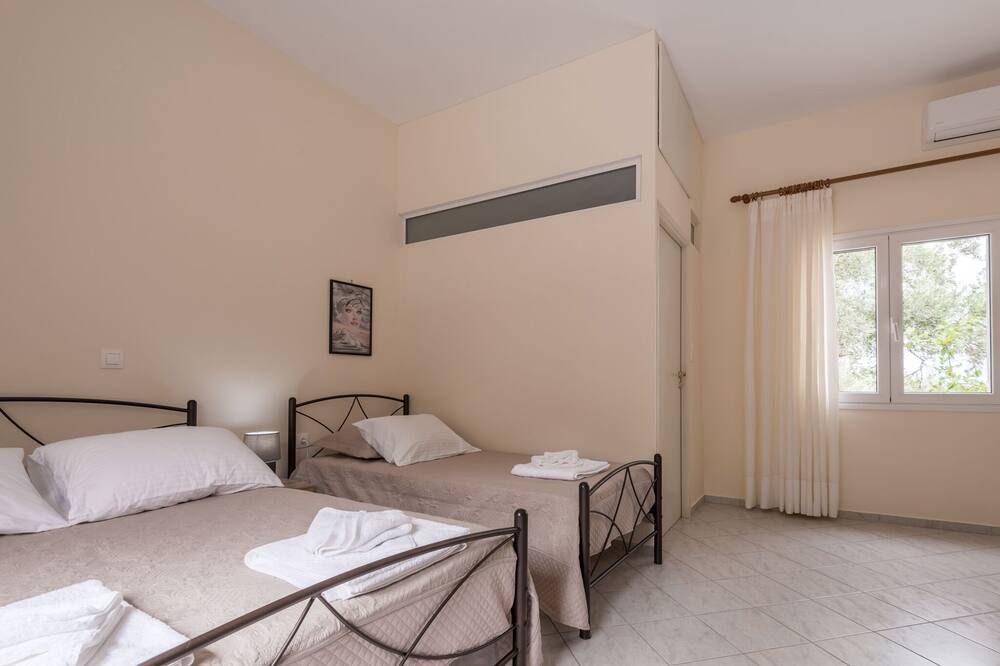 Photo of Bedroom in Sfinari