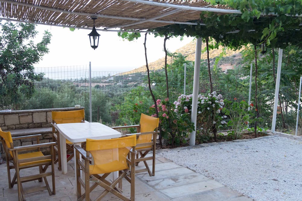 Photo of Patio Balcony in Vlichada