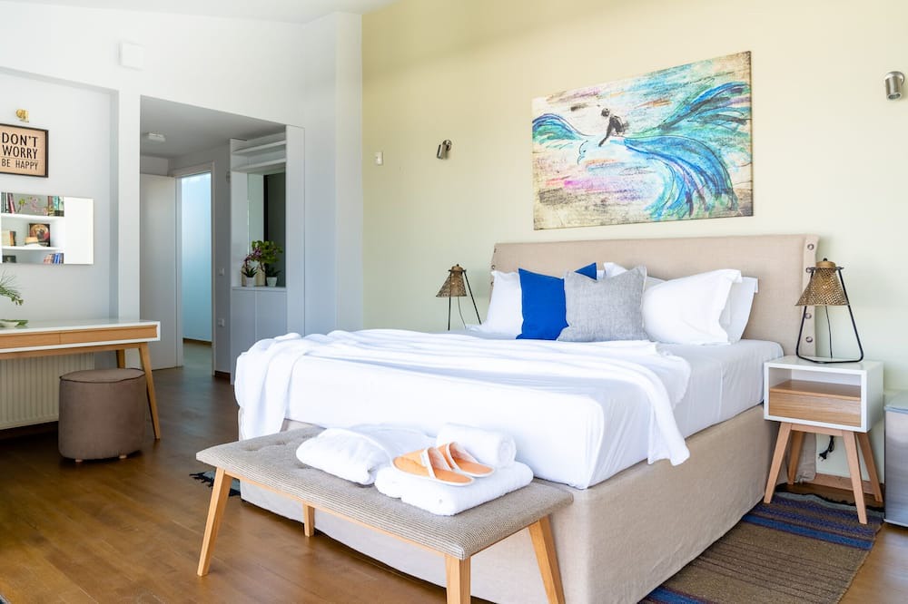 Photo of Bedroom in Kato Rodini