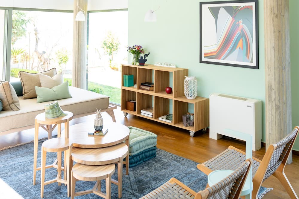 Photo of Livingroom in Kato Rodini