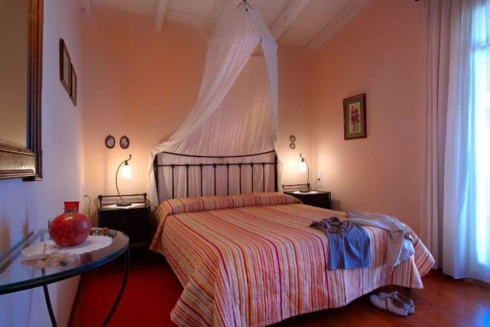 Photo of Bedroom in Katalagari Village