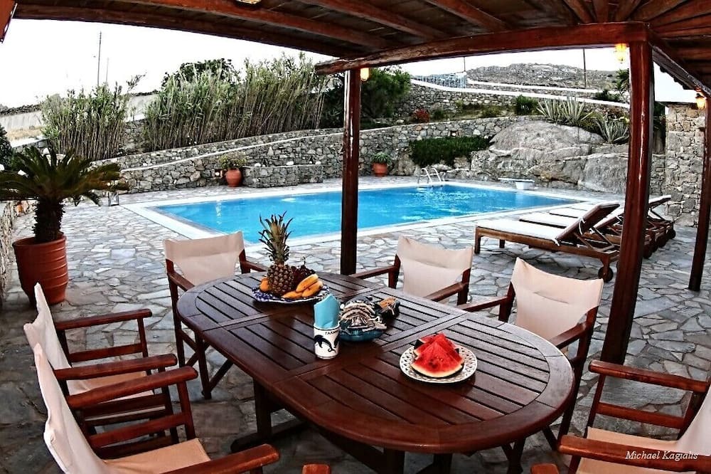 Photo of Outdoor in Plintri