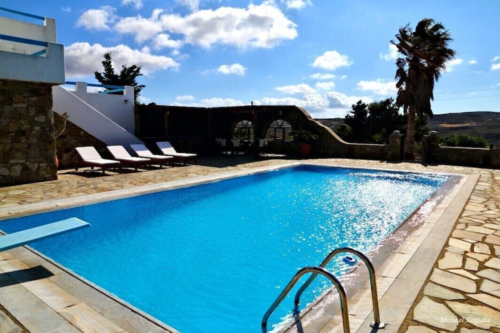 Photo of Outdoor in Plintri