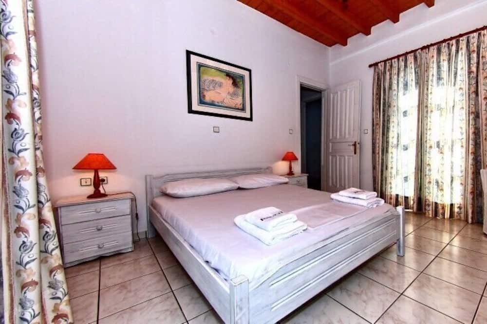 Photo of Bedroom in Plintri