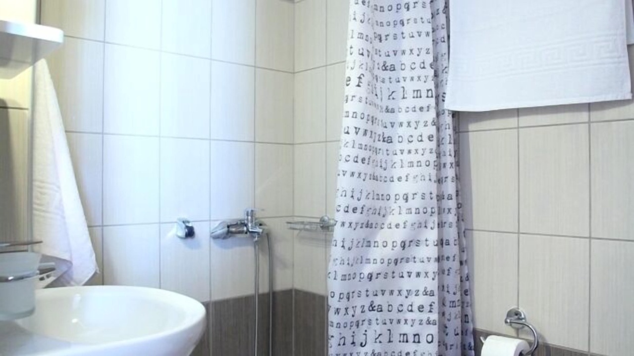 Photo of Bathroom in Kalligoni