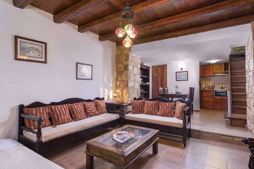 Photo of Livingroom in Anatoli