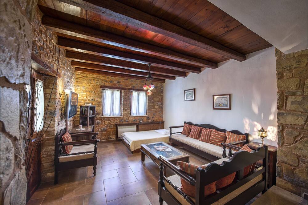 Photo of Livingroom in Anatoli