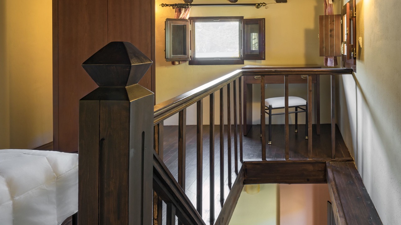 Photo of Others in Omales