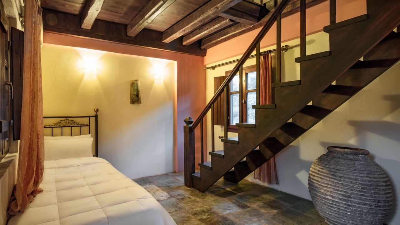 Photo of Others in Omales