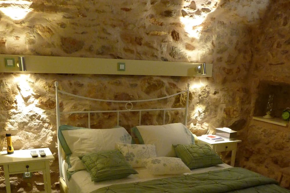 Photo of Bedroom in Agios Georgios Sykousis