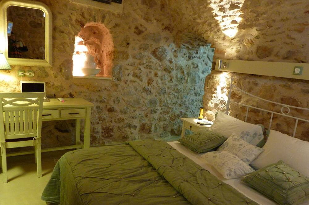 Photo of Bedroom in Agios Georgios Sykousis