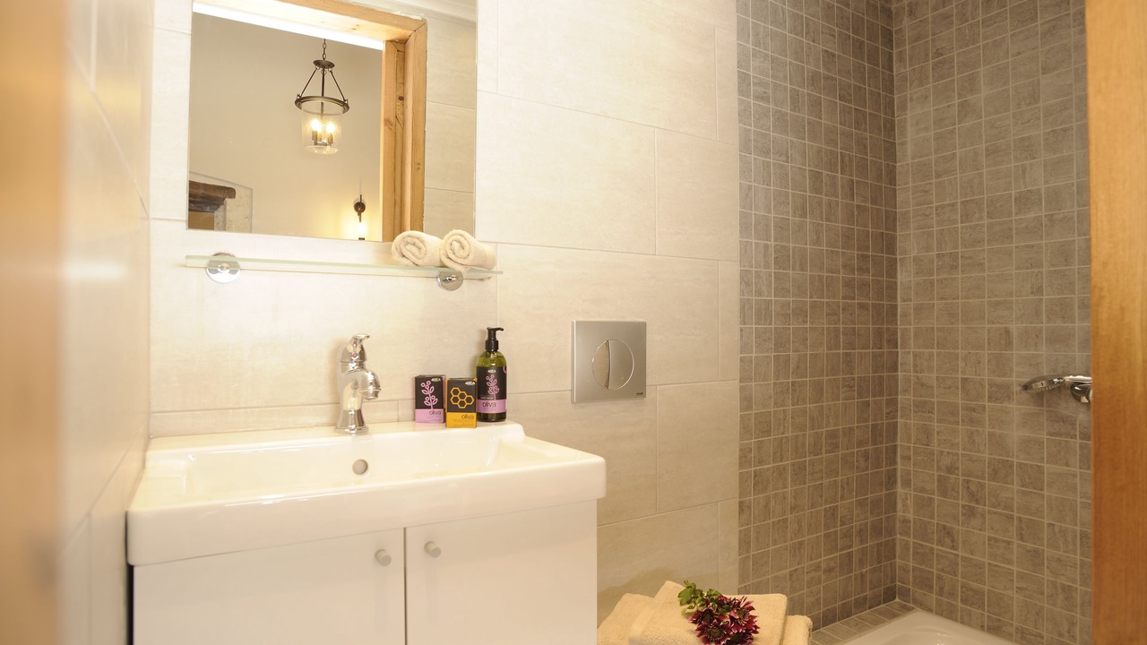 Photo of Bathroom in Vederi