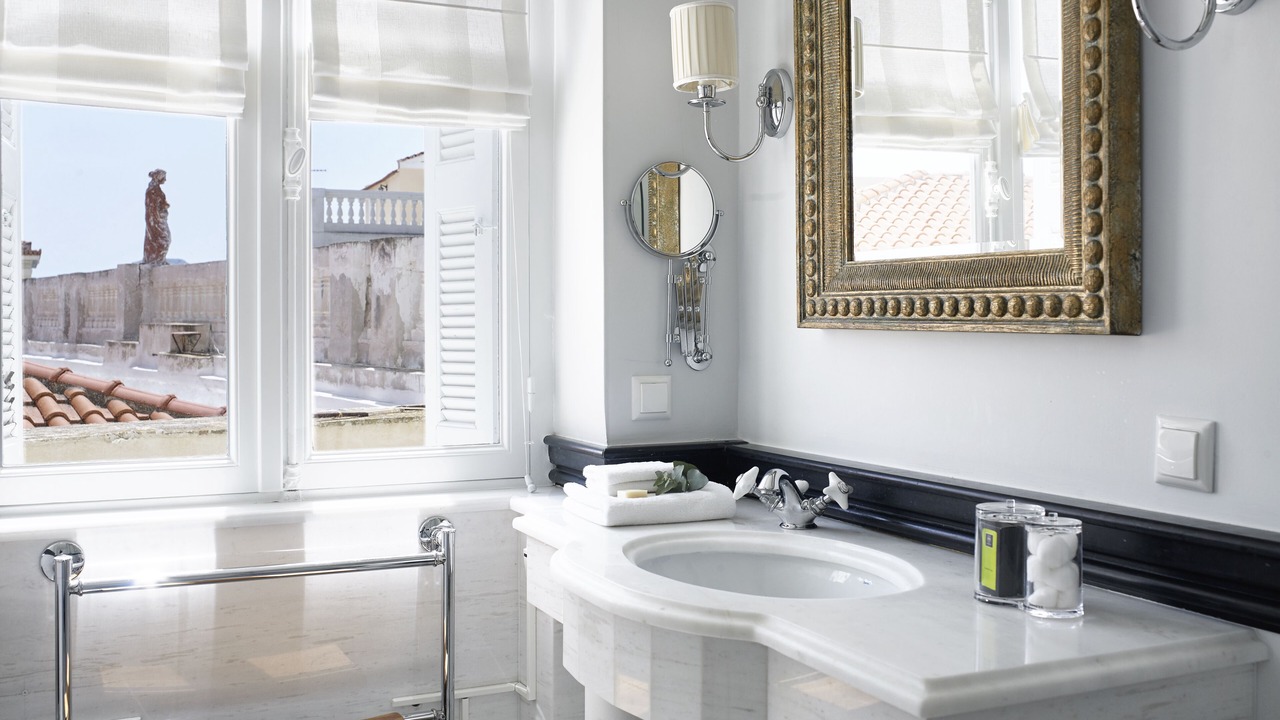 Photo of Bathroom in Ermoupoli