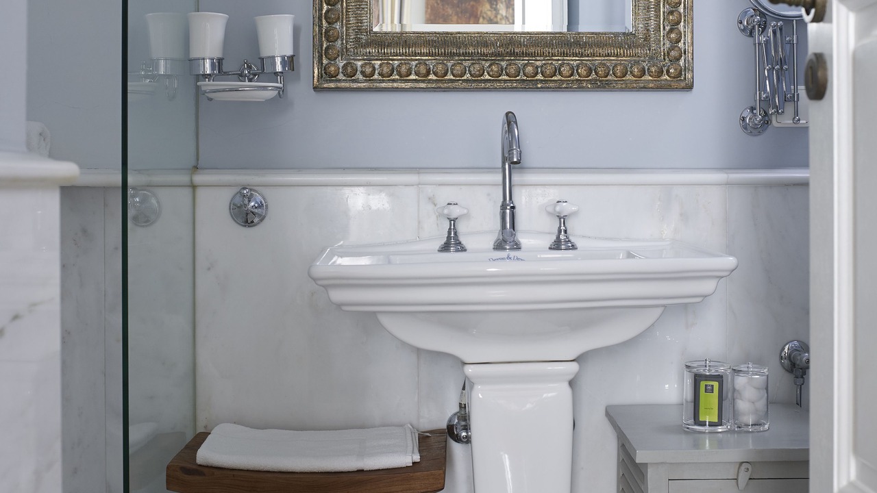 Photo of Bathroom in Ermoupoli