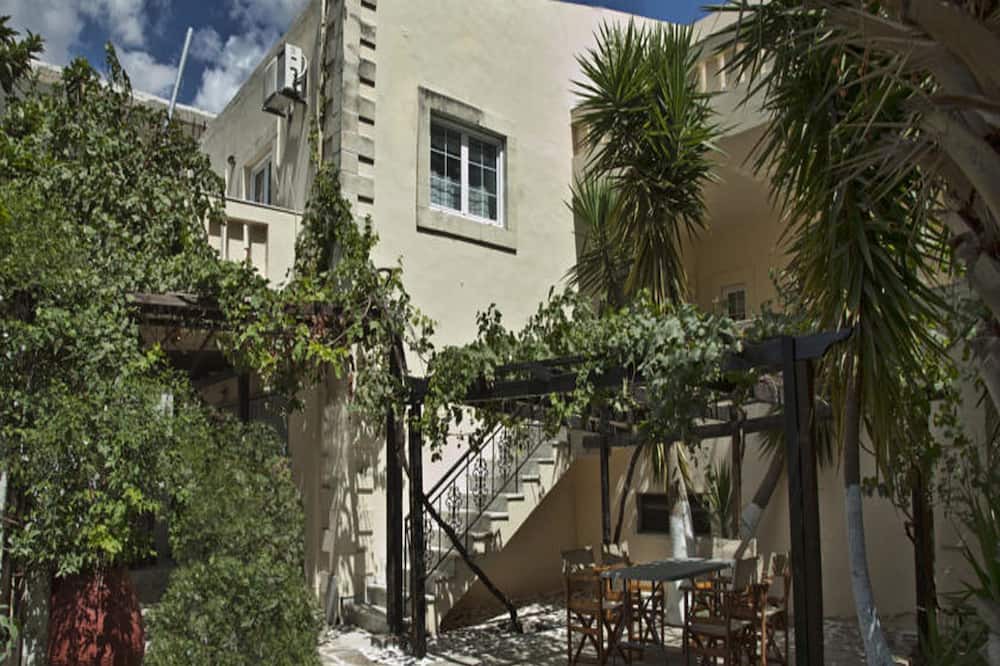 Photo of Patio Balcony in Mylopotamos