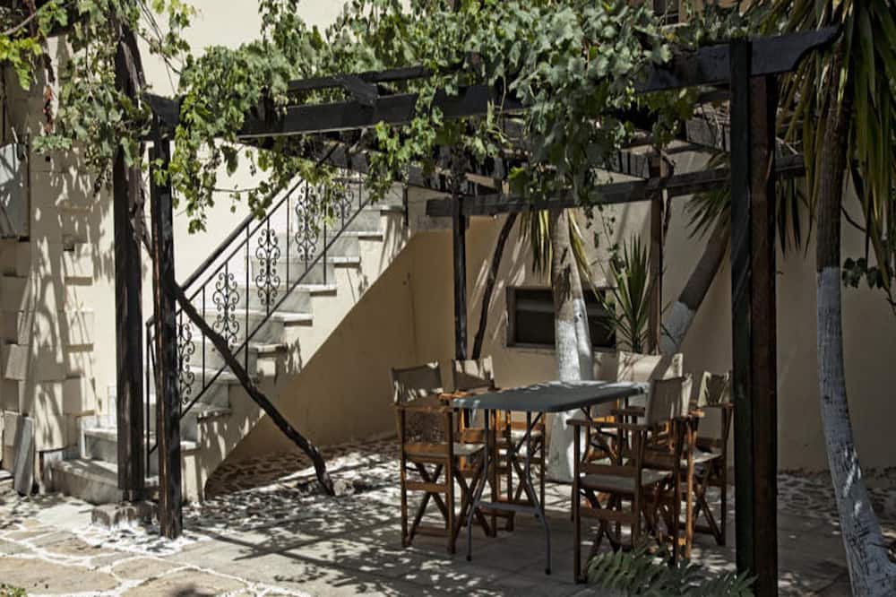 Photo of Patio Balcony in Mylopotamos