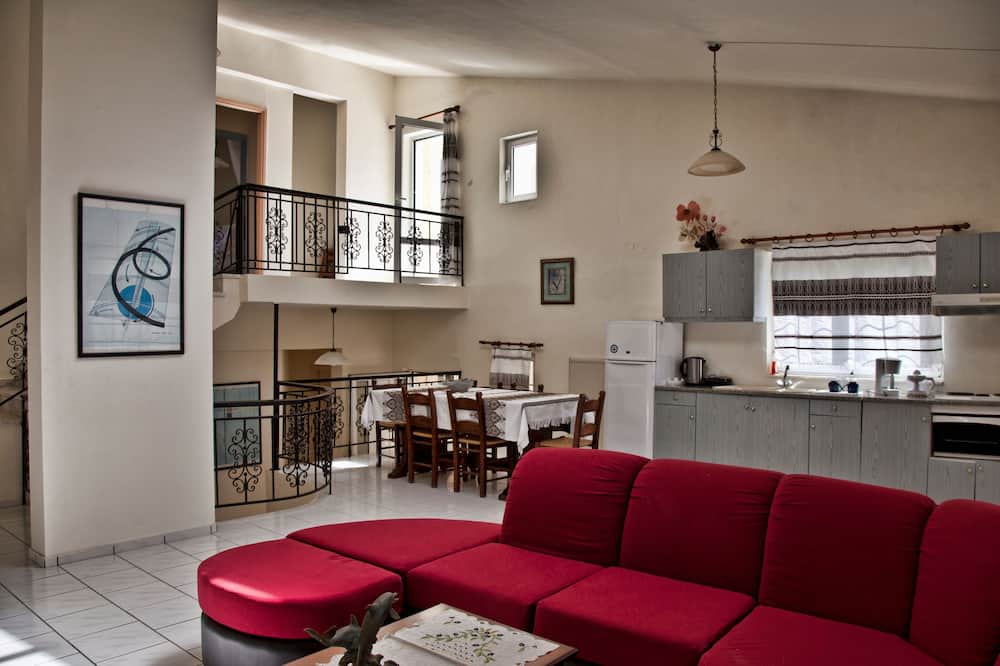 Photo of Livingroom in Mylopotamos