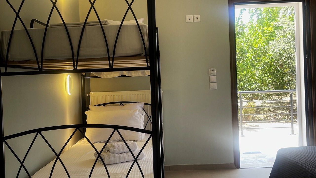 Photo of Bedroom in Thermi