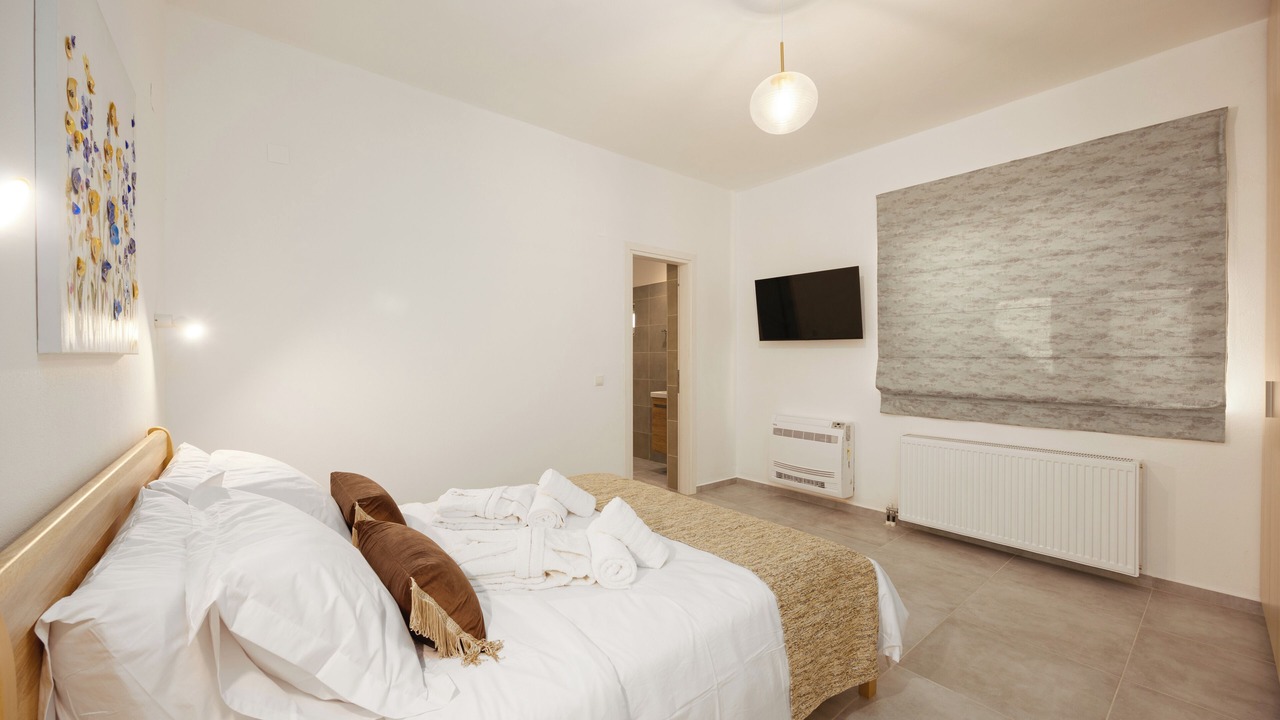 Photo of Bedroom in Filaki