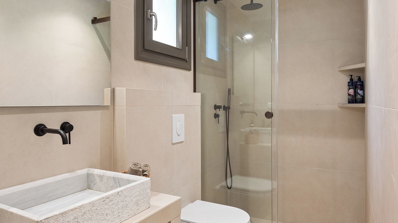 Photo of Bedroom in Platis Gialos